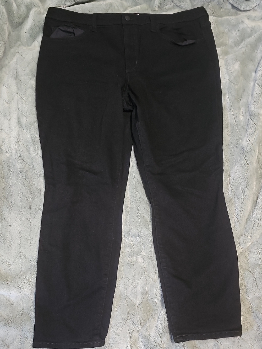 Womens Universal Threads Jeans Size 18